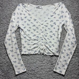 Hollister Shirt Womens Small Vneck Baby Tee Soft Girly School Everyday Flowers